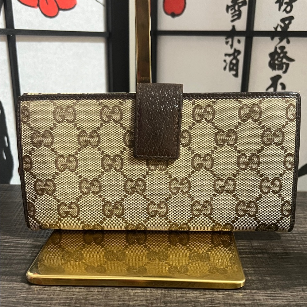 ⭐️Gucci Beige and Brown Monogram Wallet - Picture 4 of 14